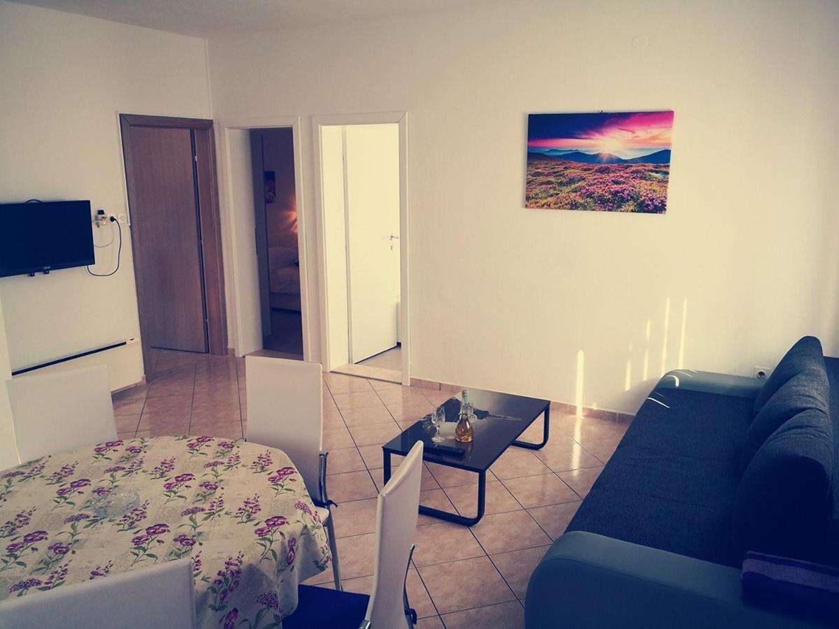 Apartments By The Sea Pag - 16100 Pag Town Bilik gambar